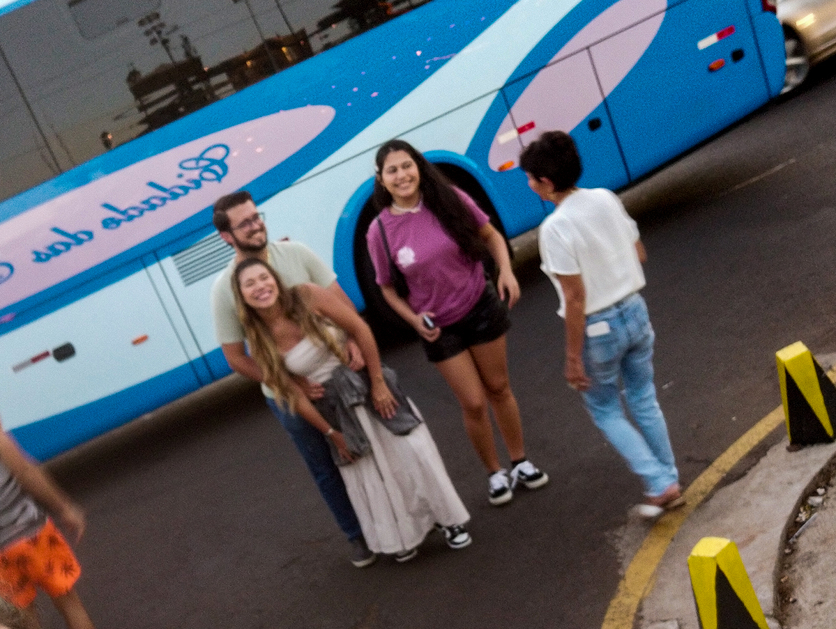 Group enjoying Paraguayan cuisine